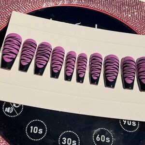 Y2K zebra French tip